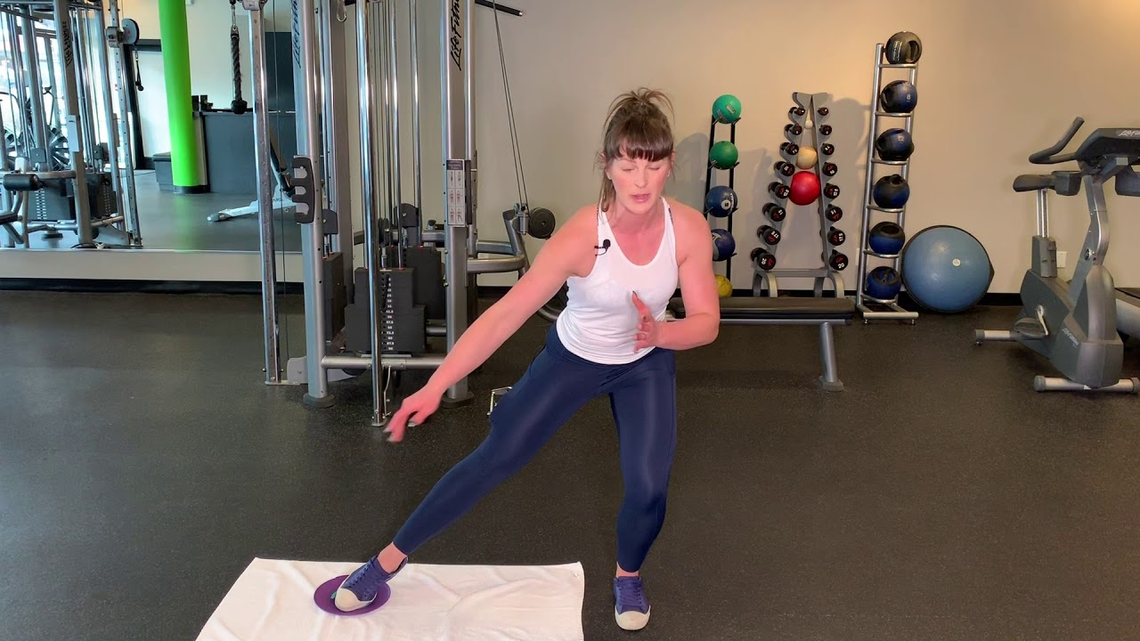 Squat lateral leg slide - Booty / Thigh tightening - TurnFit Method